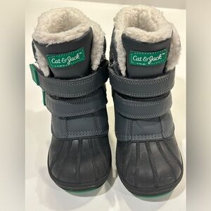 Kids Cat & Jack White Faux Fur Lined Boots Sz 11